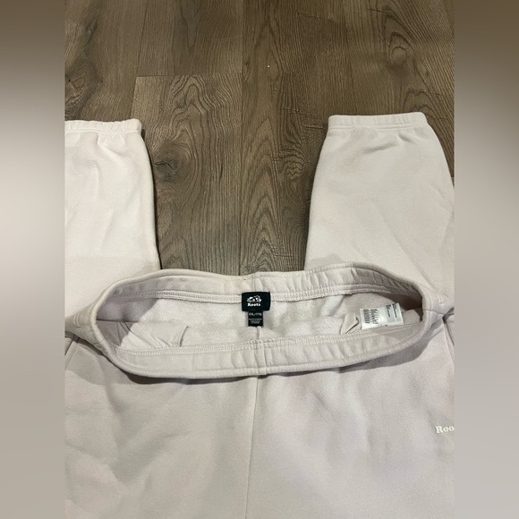 ROOTS Sweatpants - Picture 5 of 5